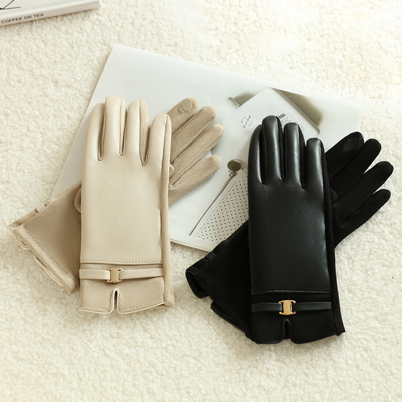 1 Pair of Gloves for Women in  - Leather Driving Glove recensione e prezzo