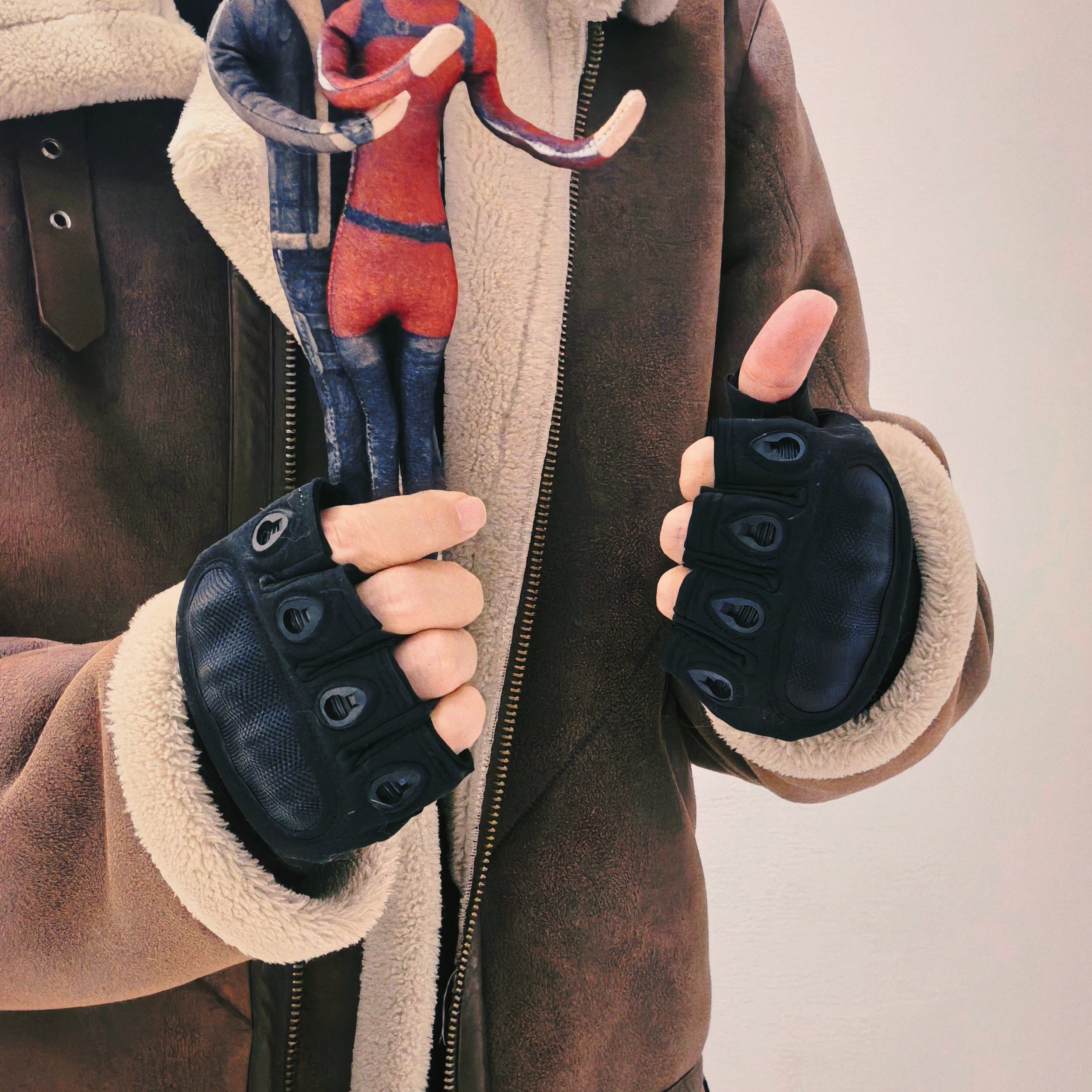 Resident Evil Leon Inspired Ta - Cut Resistant Glove recensione e prezzo